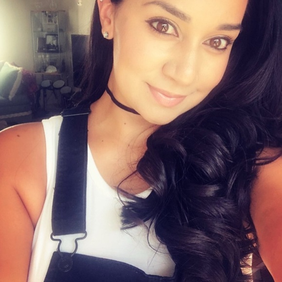 🦋LULU is LIVE🦋 - Picture 2 of 8